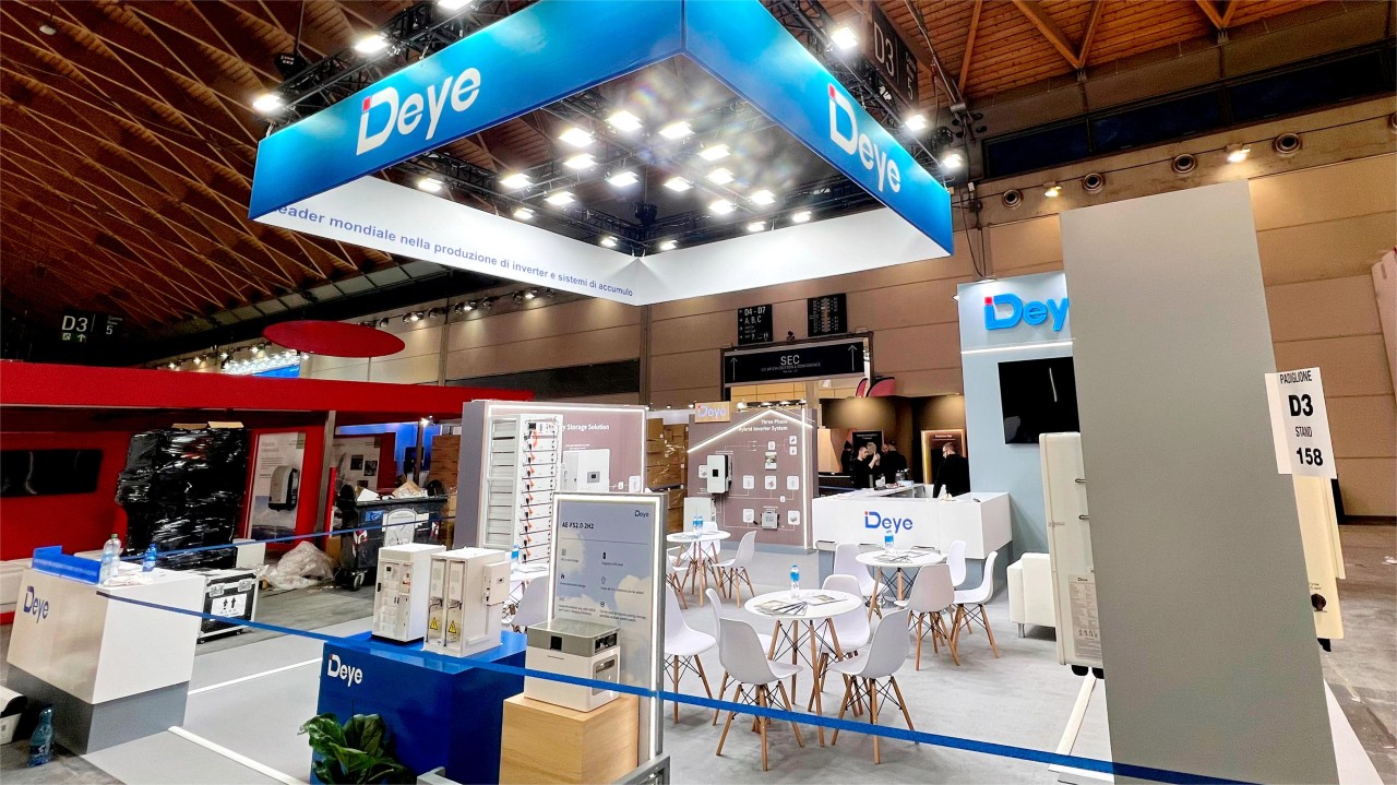 Deye enthüllt Produkte auf der Energy Transition Expo in Italien